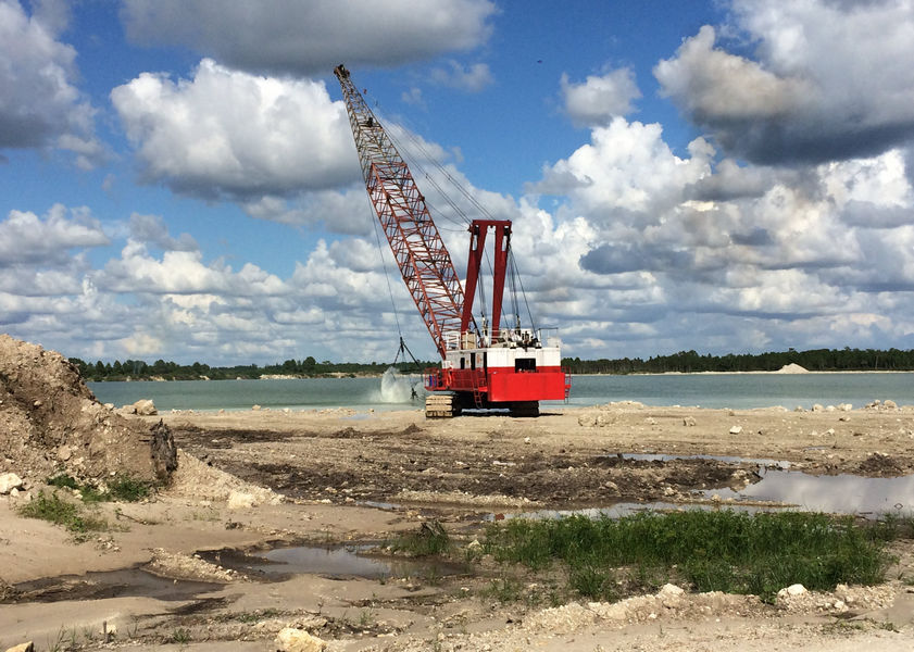 Dragline mining for limestone at Golden Gate mine