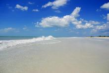 Honeymoon Island State Park - Blue Skies & White Sands on the beach